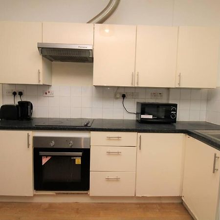 Ideal 2 Bed Flat Close To City Apartment London Luaran gambar