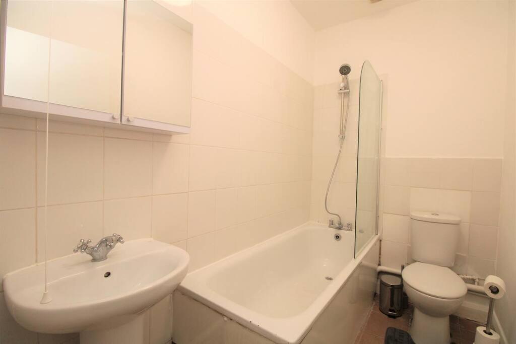 Ideal 2 Bed Flat Close To City Apartment London Luaran gambar